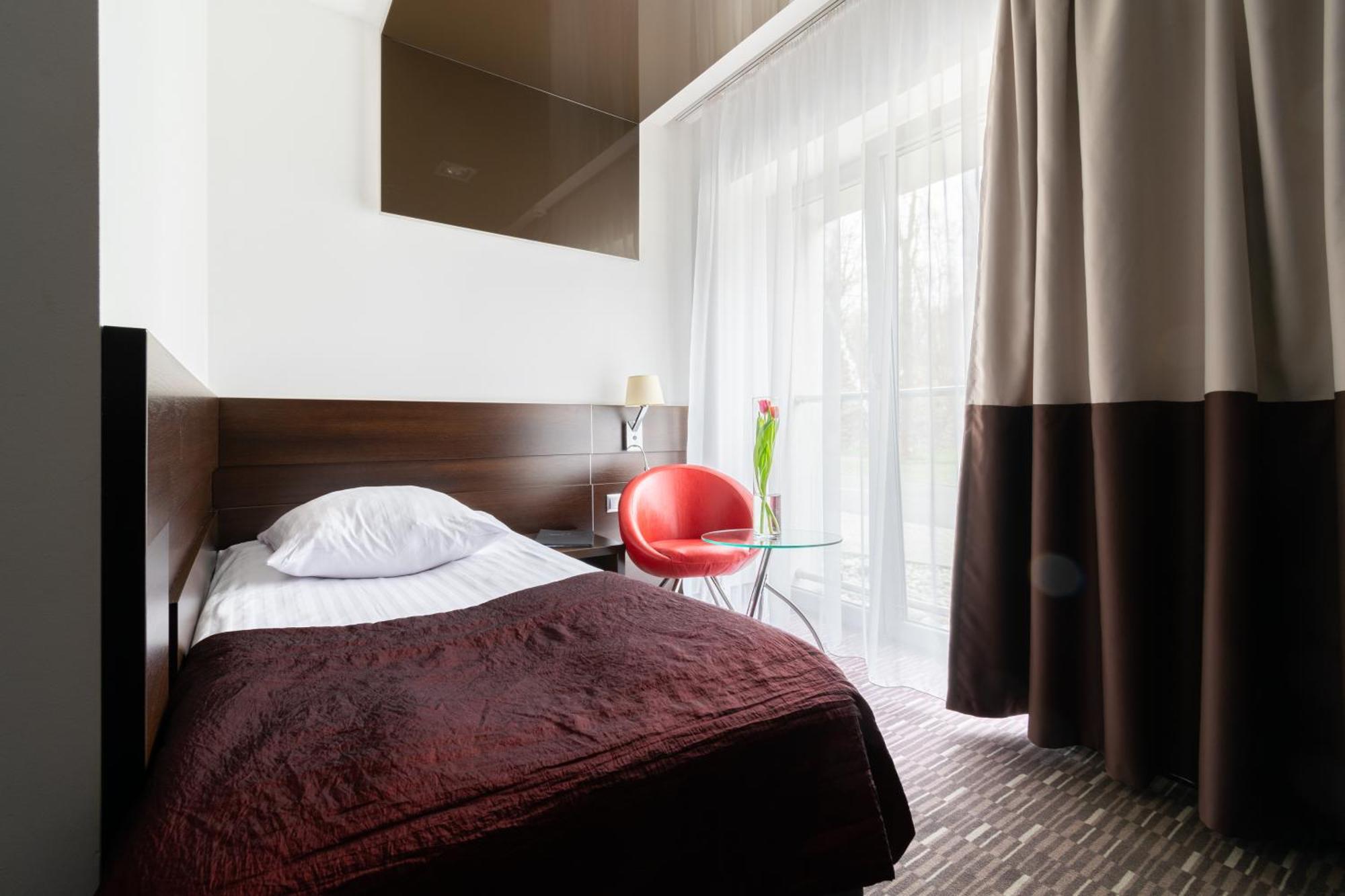Hotel Diament Zabrze - Gliwice Extérieur photo