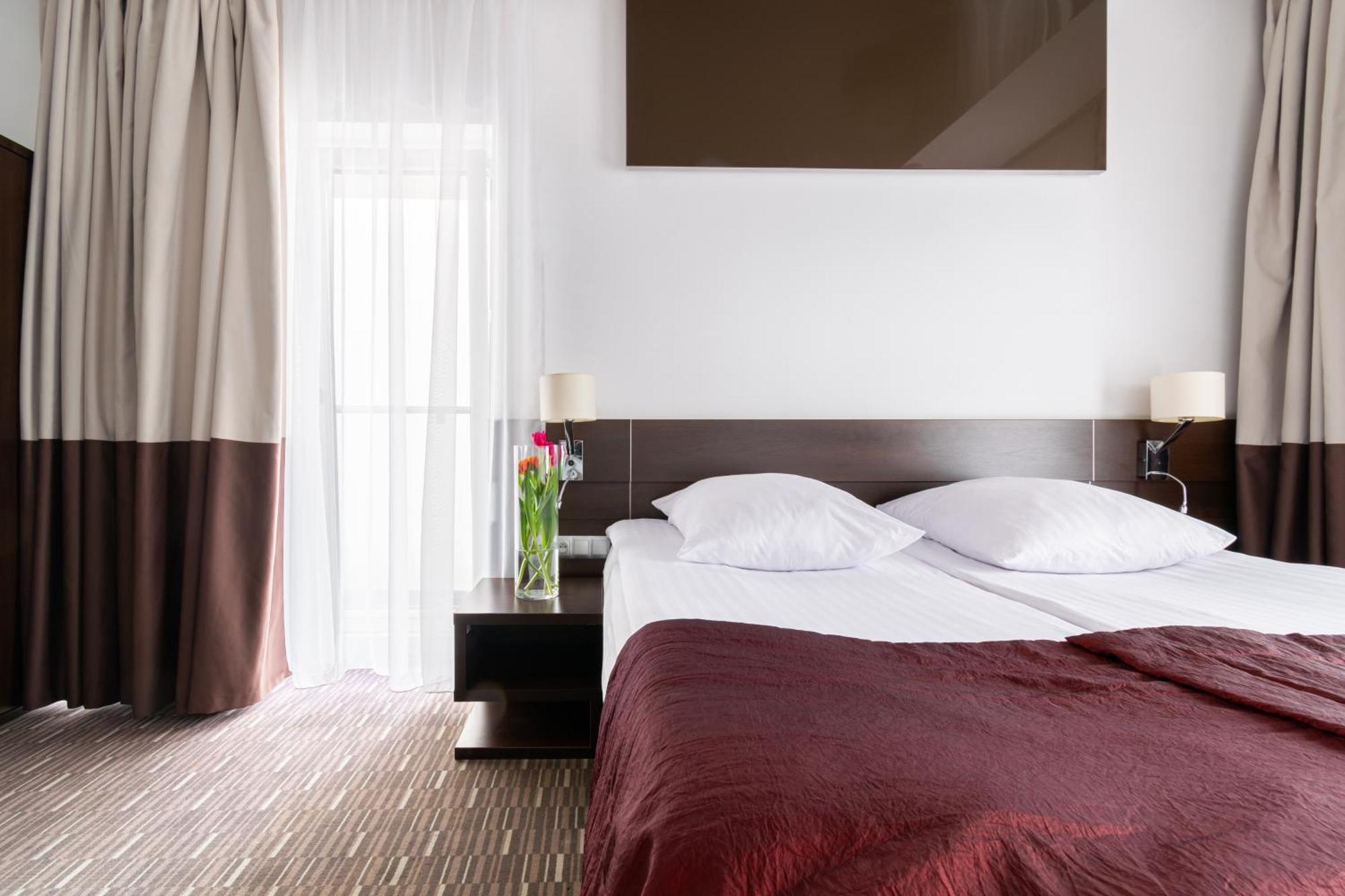 Hotel Diament Zabrze - Gliwice Extérieur photo