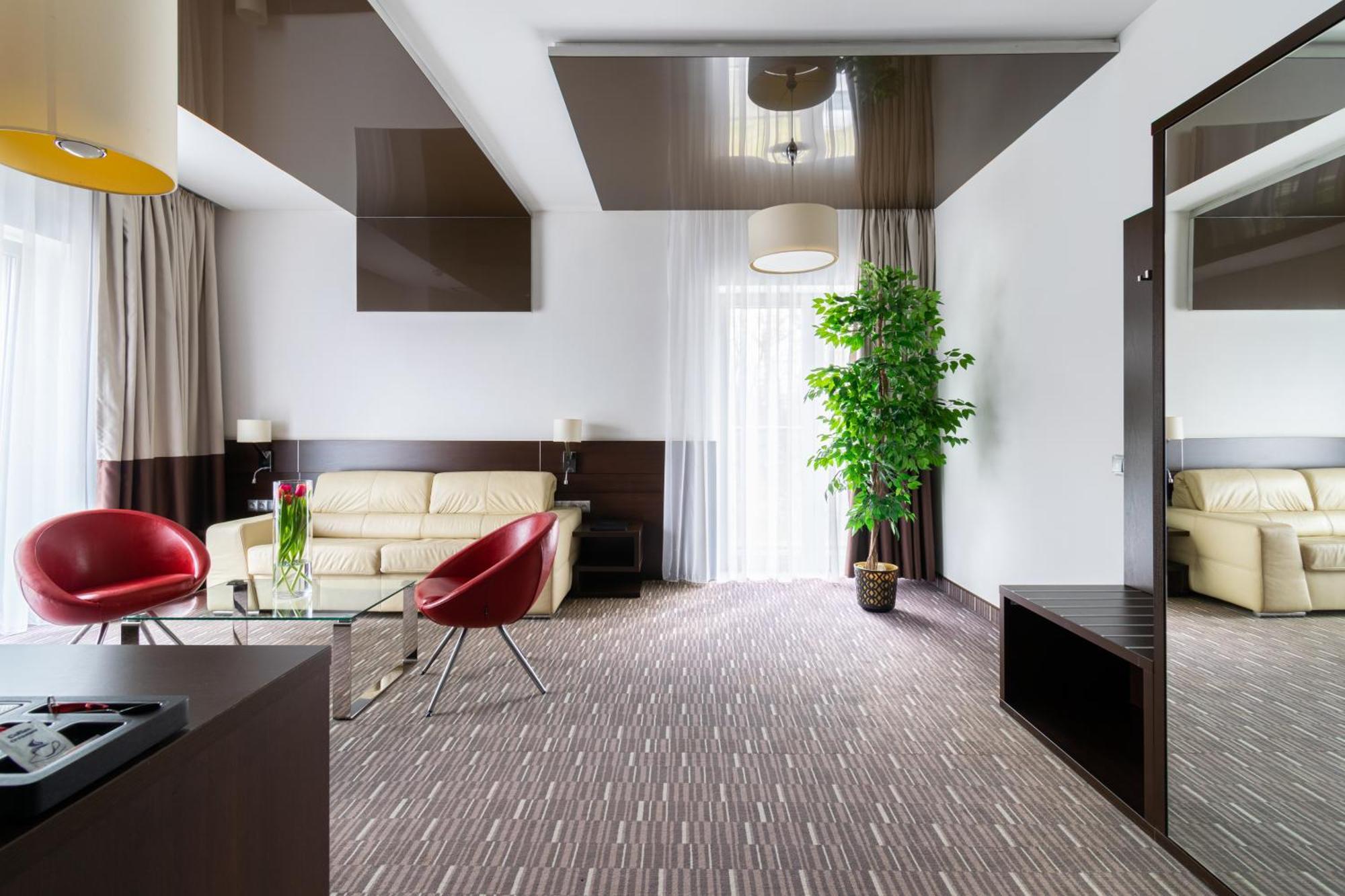 Hotel Diament Zabrze - Gliwice Extérieur photo