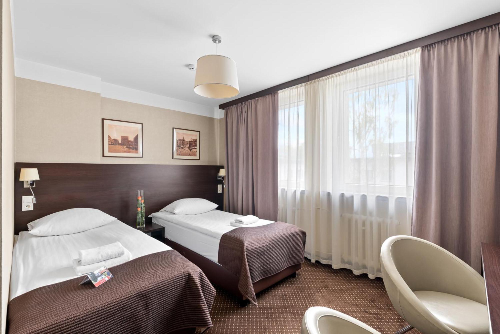 Hotel Diament Zabrze - Gliwice Extérieur photo
